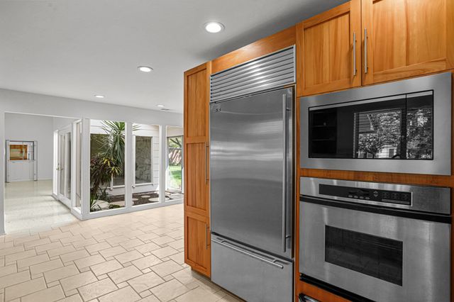 4452 Hockaday Drive, Dallas, TX 75229