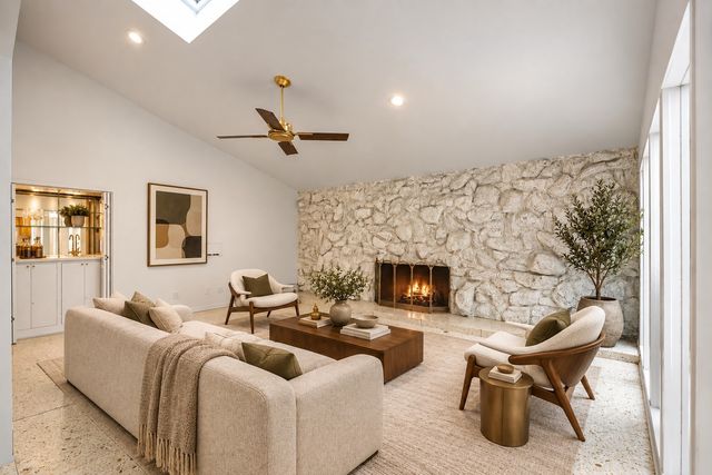 4452 Hockaday Drive, Dallas, TX 75229