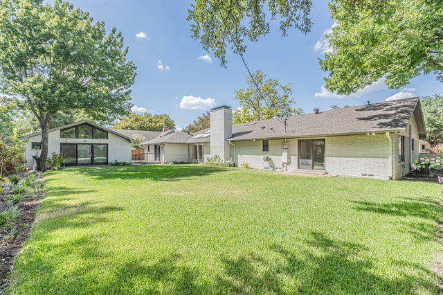 4452 Hockaday Drive, Dallas, TX 75229