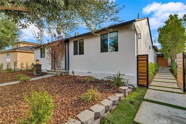 22134 Gilmore Street, Woodland Hills, CA 91303
