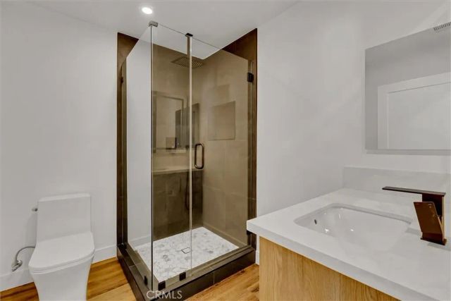 22134 Gilmore Street, Woodland Hills, CA 91303