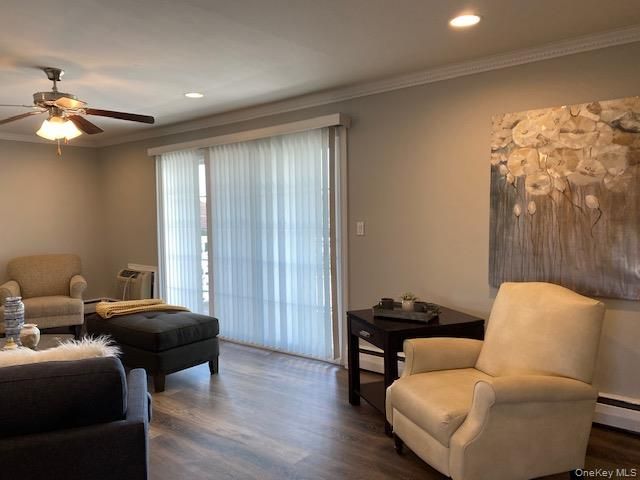 73 Claire Court 73, West Babylon, NY 11704