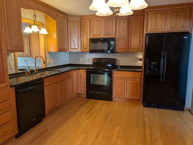 3119 Leslie Lane, Eau Claire, WI 54703