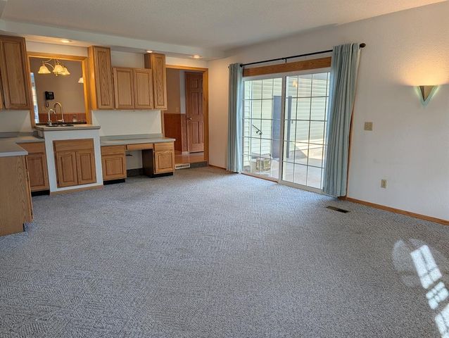 3119 Leslie Lane, Eau Claire, WI 54703