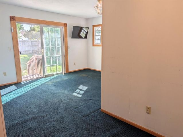 3119 Leslie Lane, Eau Claire, WI 54703