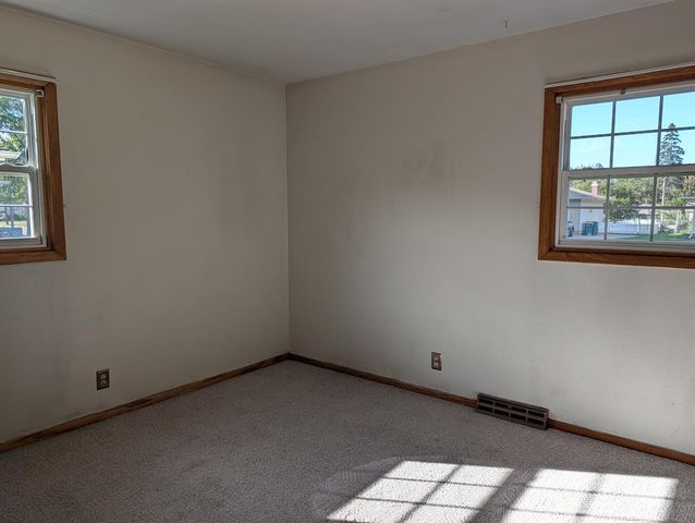 3119 Leslie Lane, Eau Claire, WI 54703