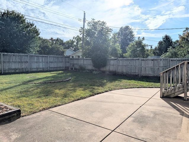 3119 Leslie Lane, Eau Claire, WI 54703