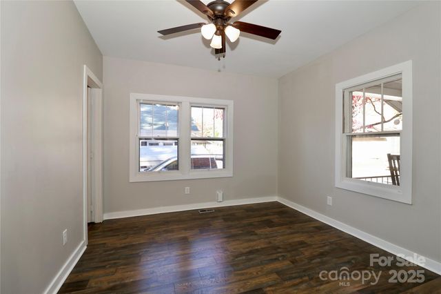 313 Dingler Avenue, Mooresville, NC 28115