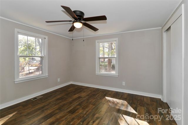 313 Dingler Avenue, Mooresville, NC 28115