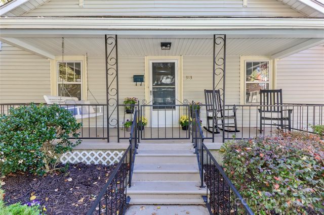 313 Dingler Avenue, Mooresville, NC 28115