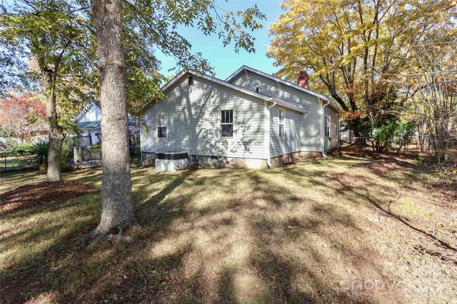 313 Dingler Avenue, Mooresville, NC 28115