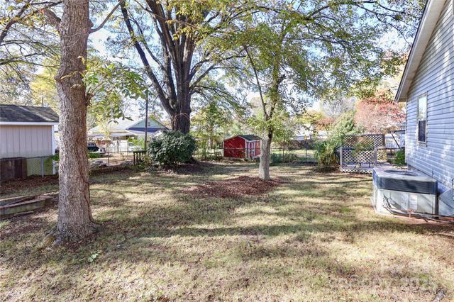 313 Dingler Avenue, Mooresville, NC 28115