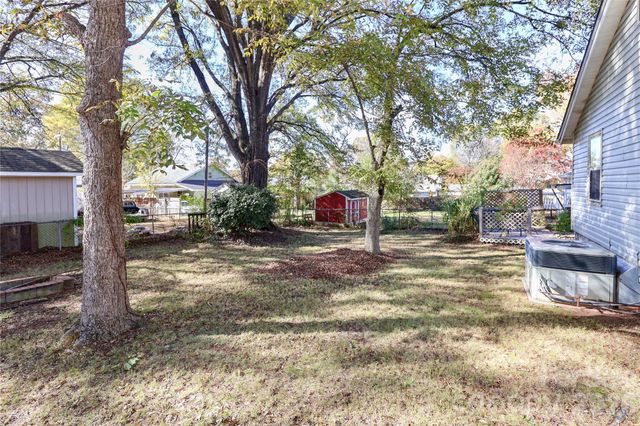 313 Dingler Avenue, Mooresville, NC 28115