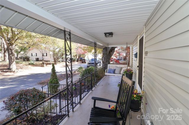 313 Dingler Avenue, Mooresville, NC 28115