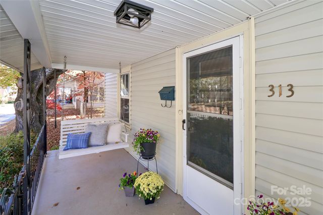 313 Dingler Avenue, Mooresville, NC 28115