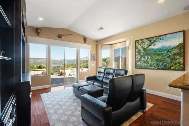 18623 Lancashire Way, San Diego, CA 92128