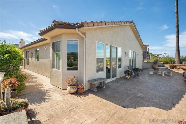 18623 Lancashire Way, San Diego, CA 92128