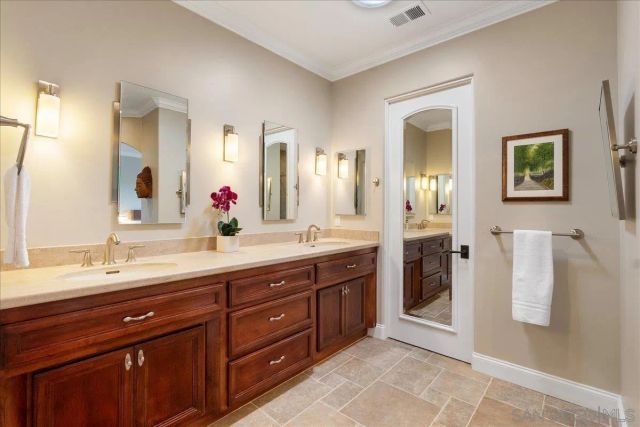 18623 Lancashire Way, San Diego, CA 92128