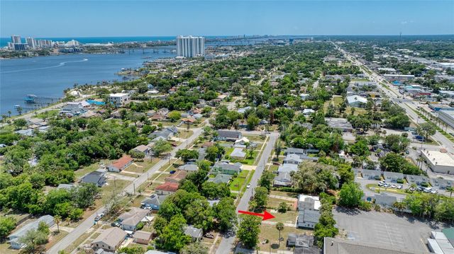 732 AVONDALE AVENUE, Daytona Beach, FL 32117