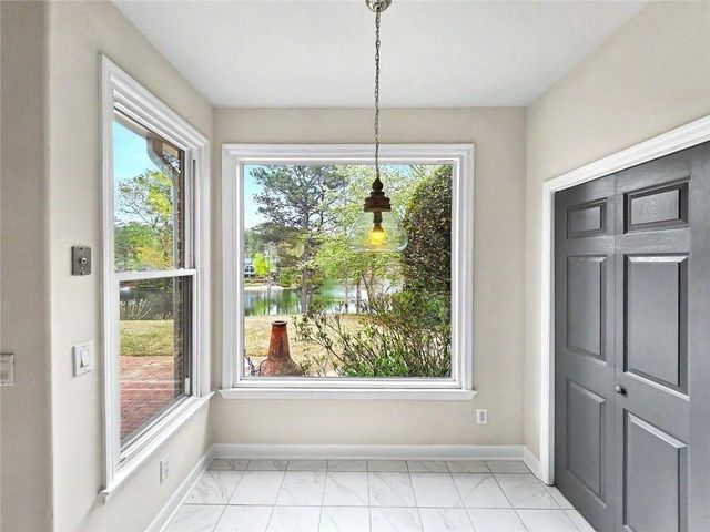 29 Lake Villa Drive, Roswell, GA 30076