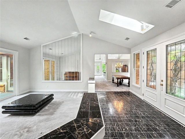 29 Lake Villa Drive, Roswell, GA 30076