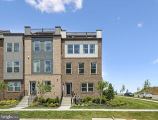 11131 COPERNICUS ST, Manassas, VA 20109