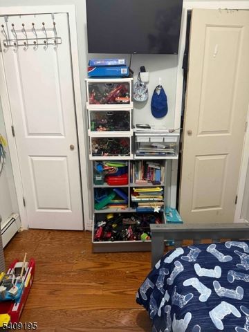 15 Harrison Pl, Clifton City, NJ 07011