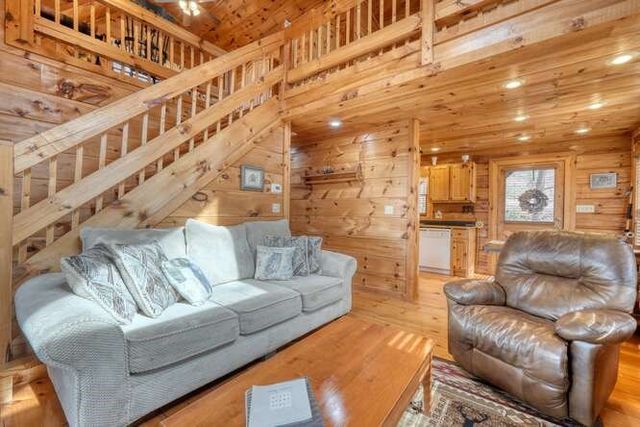 76 Channing Hollow, Morganton, GA 30560