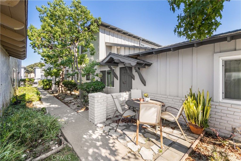 405 12th, Huntington Beach, CA 92648 — photo 2