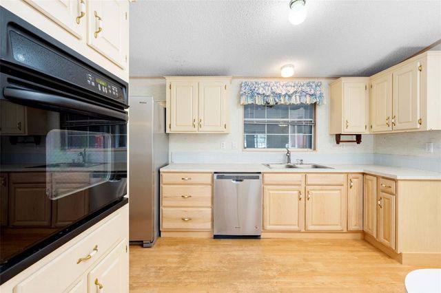 8206 COUNTRY CLUB DRIVE, Brooksville, FL 34613