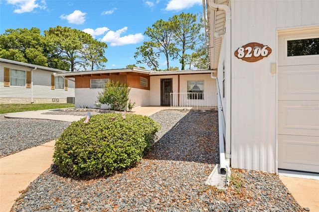 8206 COUNTRY CLUB DRIVE, Brooksville, FL 34613