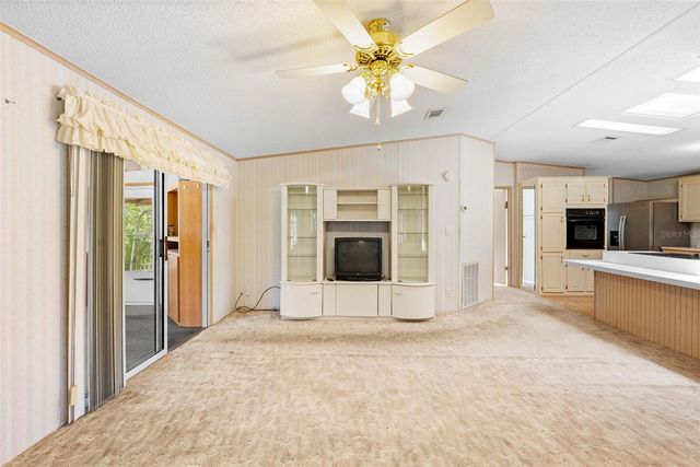 8206 COUNTRY CLUB DRIVE, Brooksville, FL 34613