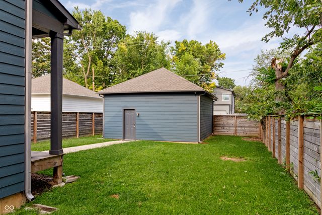 2327 N College Avenue, Indianapolis, IN 46205