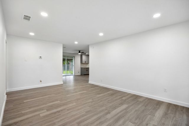 815 Wisteria Way, Richardson, TX 75080
