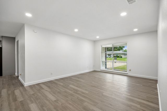 815 Wisteria Way, Richardson, TX 75080