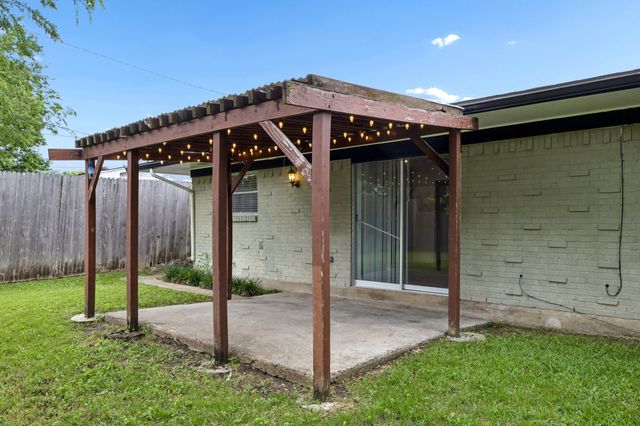 815 Wisteria Way, Richardson, TX 75080