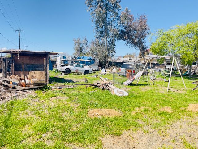 1001 W 7th Street, Hanford, CA 93230