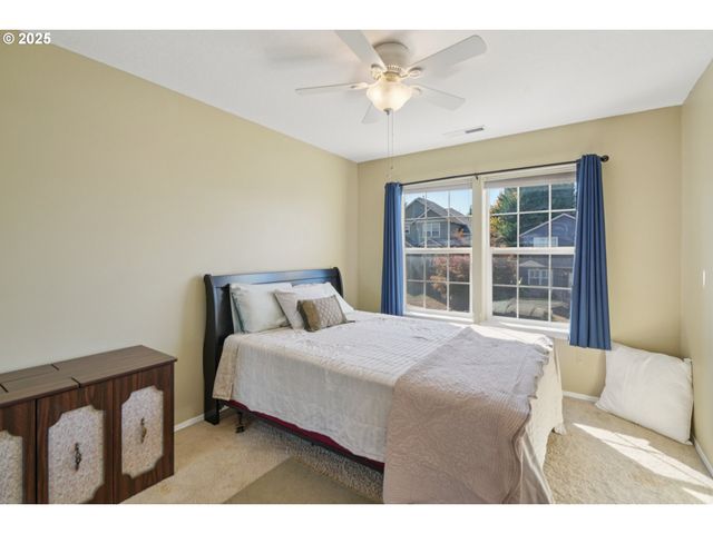 968 EISENHOWER Dr Nw, Salem, OR 97304