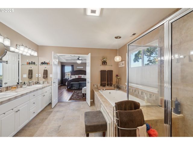 968 EISENHOWER Dr Nw, Salem, OR 97304