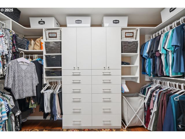 968 EISENHOWER Dr Nw, Salem, OR 97304