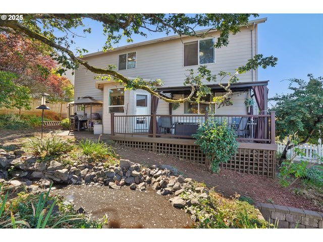 968 EISENHOWER Dr Nw, Salem, OR 97304