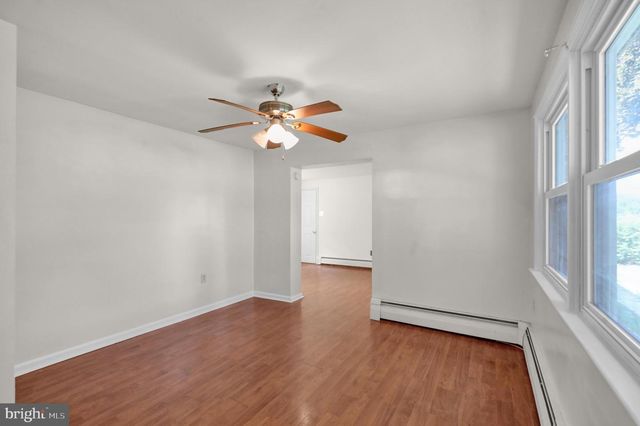 3215 PRICETOWN RD, Fleetwood, PA 19522