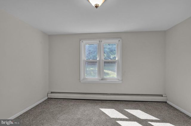 3215 PRICETOWN RD, Fleetwood, PA 19522