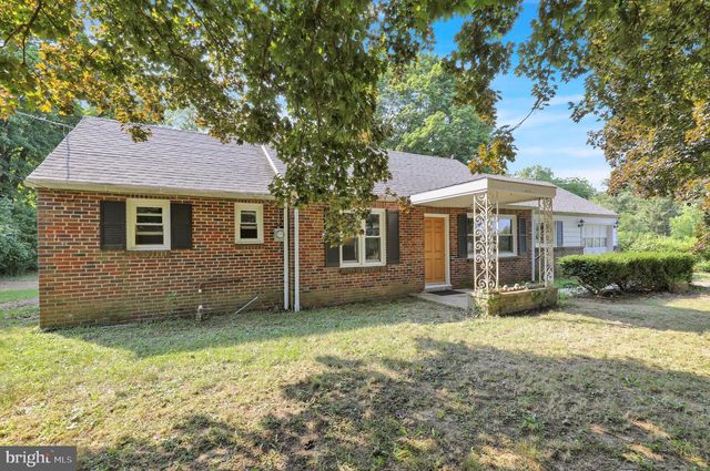 3215 PRICETOWN RD, Fleetwood, PA 19522