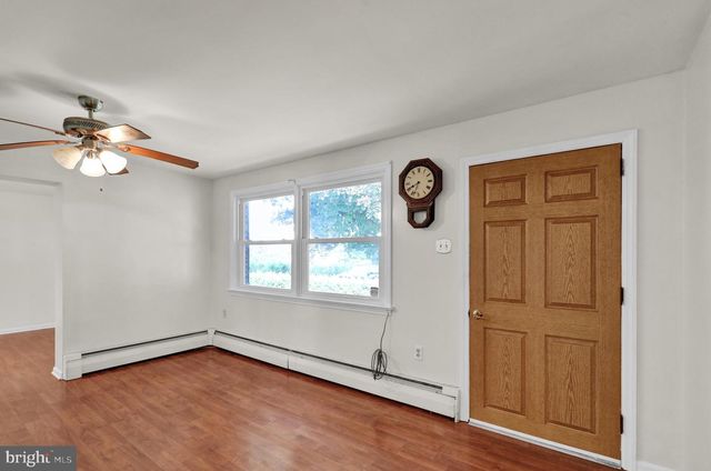 3215 PRICETOWN RD, Fleetwood, PA 19522