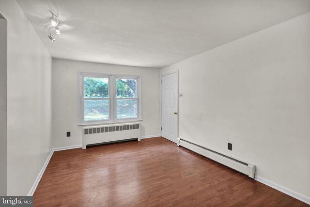 3215 PRICETOWN RD, Fleetwood, PA 19522