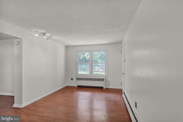 3215 PRICETOWN RD, Fleetwood, PA 19522