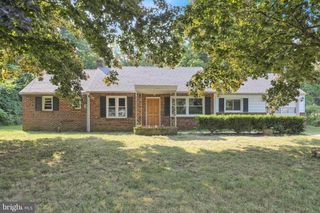 3215 PRICETOWN RD, Fleetwood, PA 19522