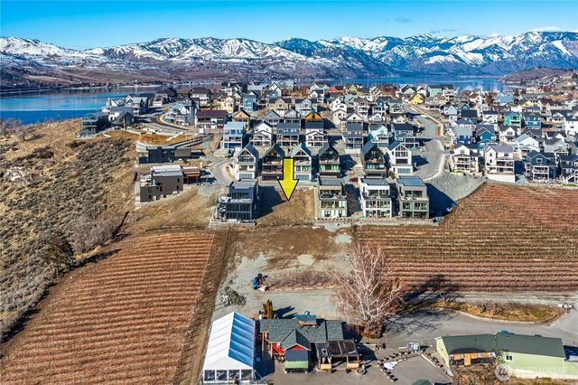 1307 Dragonfly Court, Chelan, WA 98816