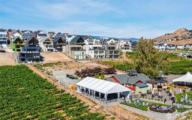 1307 Dragonfly Court, Chelan, WA 98816